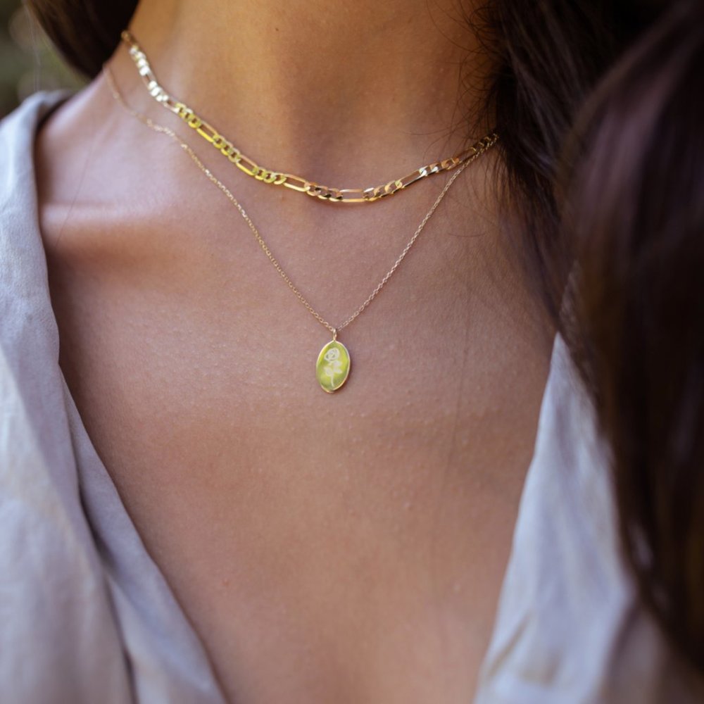 NWT Kiera Engraved Rose Necklace // 10kt Solid Gold - Picture 5 of 6